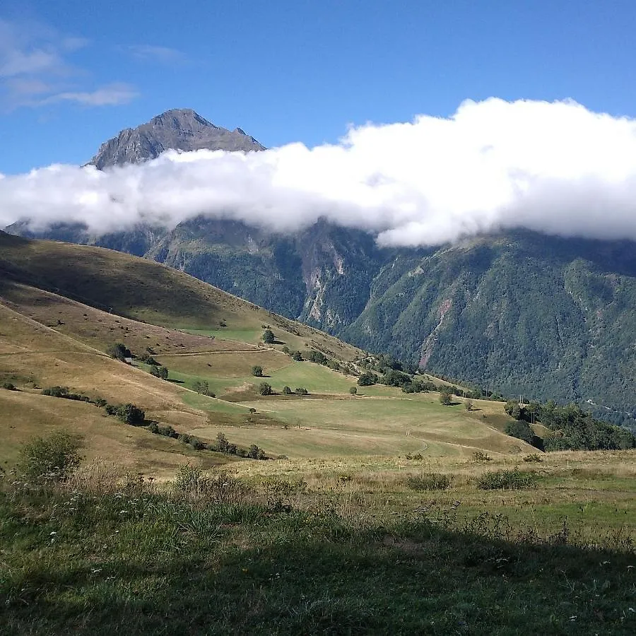 Appartement 4 personnes - Hautes-Pyrénées- Village de Peyragudes Peyresourdes - Vue exceptionnelle sur la montagne Germ Apartamento